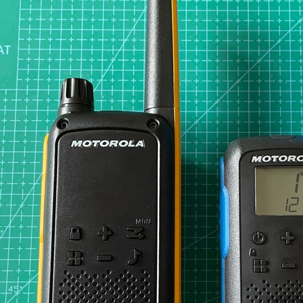 Porównanie do T62 | Motorola T82Extreme